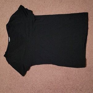 🔥10/$15 H&M Black V Neck T Shirt Top